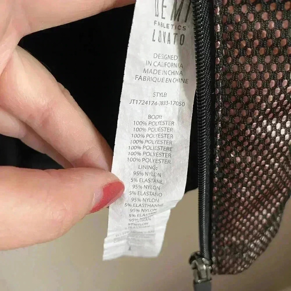 Fabletics Afina Jacket in Black and Rose Gold‎ - Picture 4 of 15